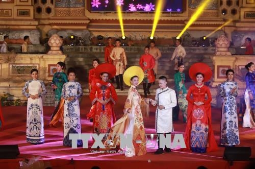 Festival Huế 2018: Lễ hội áo dài tôn vinh Quốc phục Việt Nam